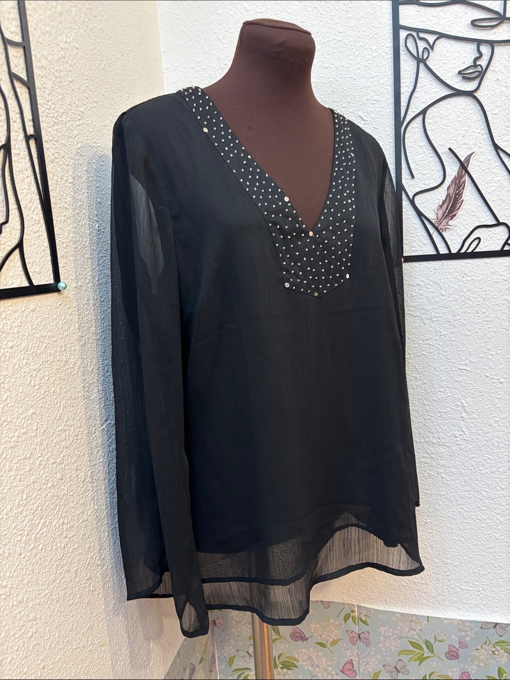 Vintage Y2K JKLA California sheer black long sleeve V-neck blouse. Size M.